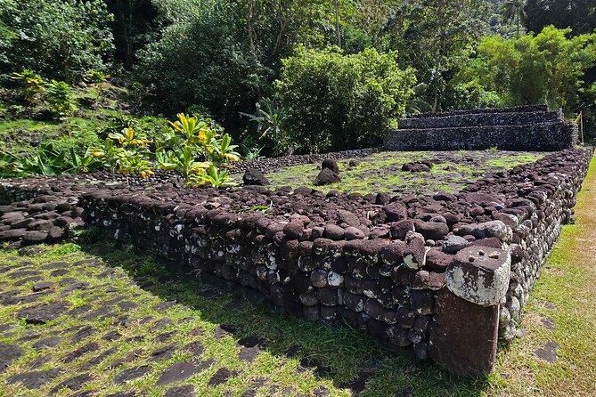 Small Group Shared Half Day Tahiti Tour Waterfalls&Scenic Coast - Vaipahi Water Gardens, an easy tropical walk