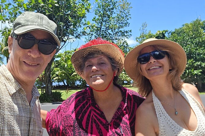 Small Group Shared Half Day Tahiti Tour Waterfalls&Scenic Coast - What the guides add to the experience