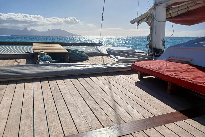 Sunset sailing trip on the Lagoon of Tahiti - Stingrays, Shells, and the Natural Side of the Lagoon