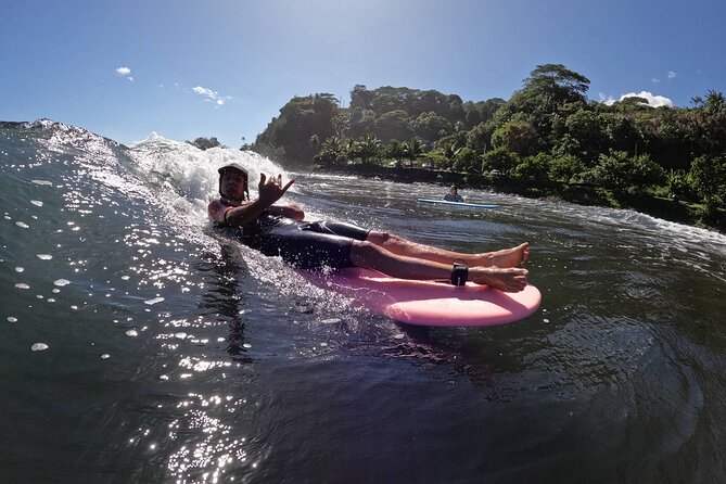 SURF TAHITI Bites & Waves – Surf experience with every bite - Surfboards, fins, leashes, and sunscreen are included