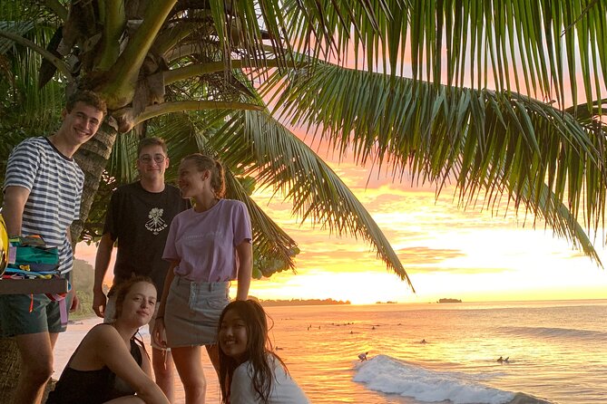 SURF TAHITI Bites & Waves – Surf experience with every bite - The tropical fruit plate brings the session back to shore