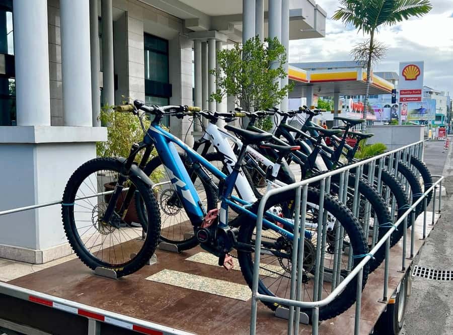 Tahiti E-bike, mtb, vtt Tour with Swimming and Lunch - Into the Titaaviri Valley by electric bike