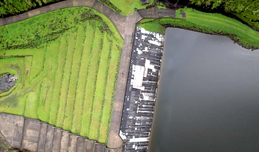Tahiti E-bike, mtb, vtt Tour with Swimming and Lunch - The cold Kings Basin stop on the way down