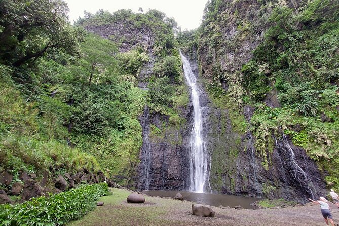 Tahiti Half Day Coastal Private Tour - Arahurahu Marae: Begin with Tahiti’s sacred side