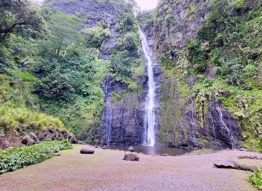 Tahiti Private Half Day Tour. Nature, history and culture - Faarumai Waterfalls and the Tiarei valley