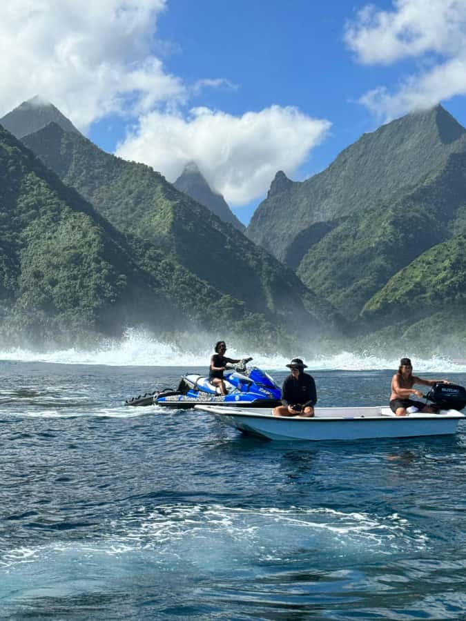 Tahiti: Unique Full Day West Coast, Combo Tour to Teahupoo - Monoi oil at Tahitian Secrets in Papara