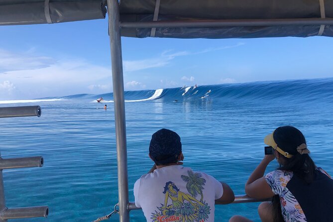 Taxi Boat to Watch the Teahupoo International Surfing Competition - Finding the Best View on the Boat