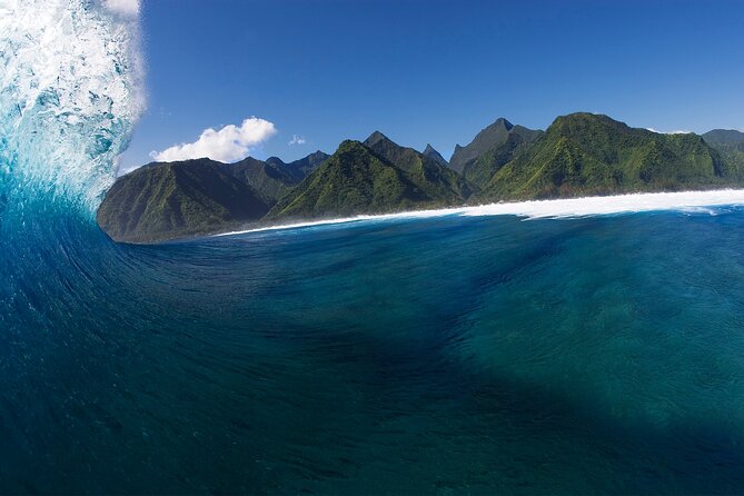 Teahupoo Wave Watching - Who will enjoy this boat trip most