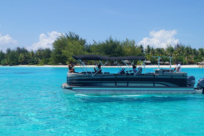 Toa Boat Bora Bora Private Lagoon tour with Lunch on Entertainer Bar Boat - Snorkeling with stingrays and reef sharks