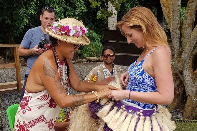 Tour Tahiti in Private - Transport, luggage, and the airport handoff