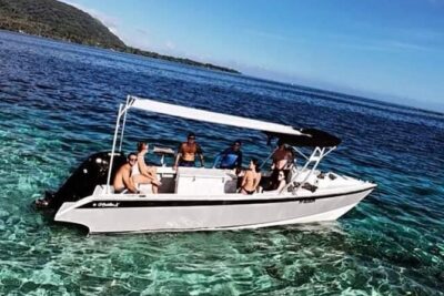 Wholesale Fishing in Poti Marara at Tahiti Teahupoo Peninsula